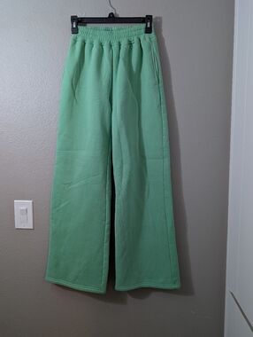 Bailey Rose Wide-Leg Sweatpants High Rise in Mint Green